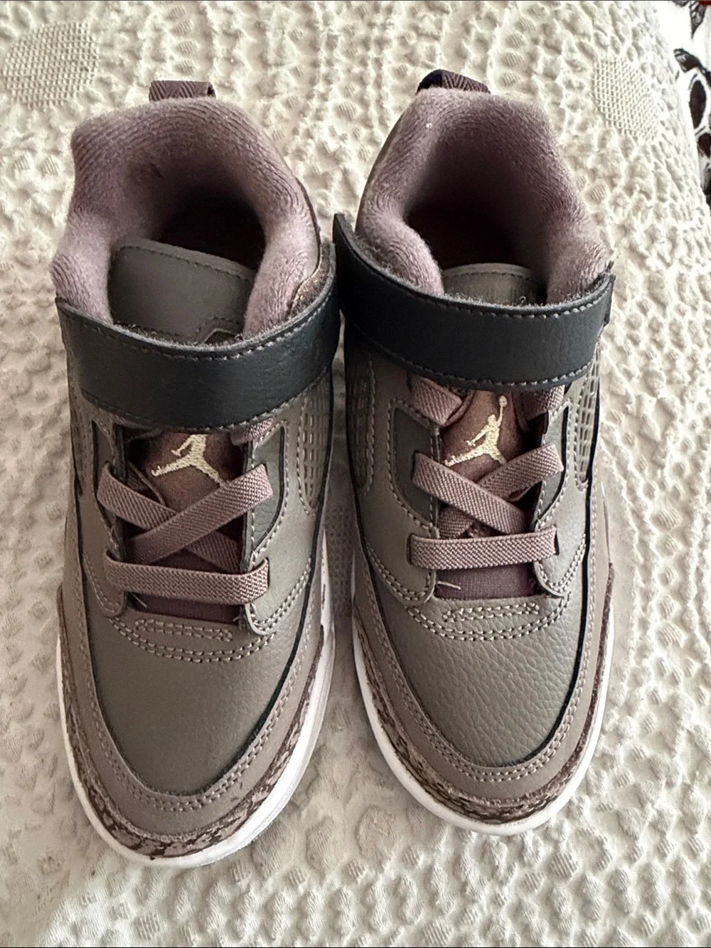 Jordan Kids Brown and Gray Hook-and-Loop Sneakers